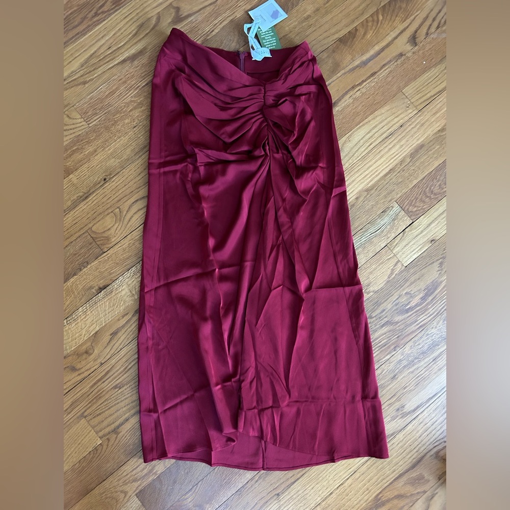 Lilysilk High-Low Burgundy Skirt for Women - Picture 2 of 4